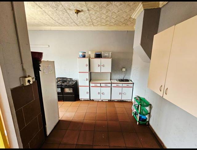 19 BEDROOM HOUSE FOR SALE IN JUDITHS PAARL